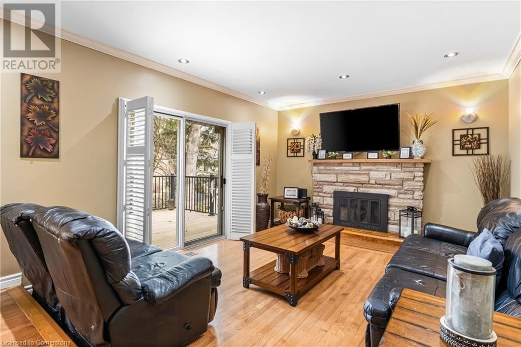8 MILL VIEW STREET Image 15