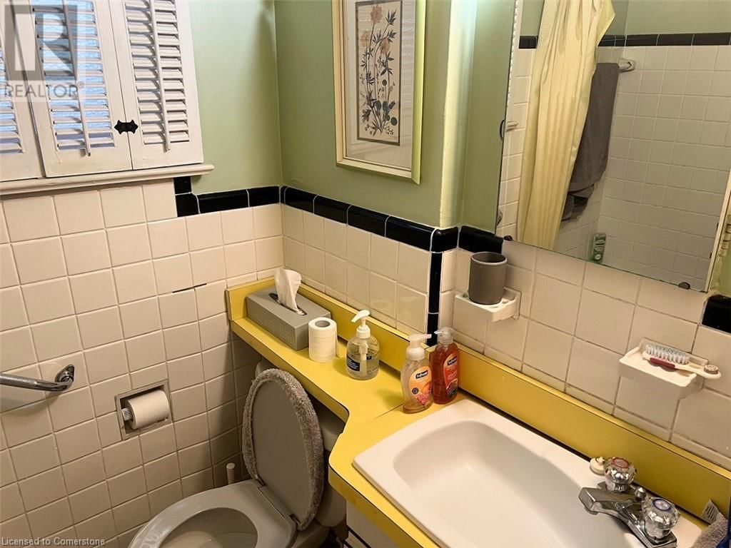 248 FLORENCE AVENUE Image 12