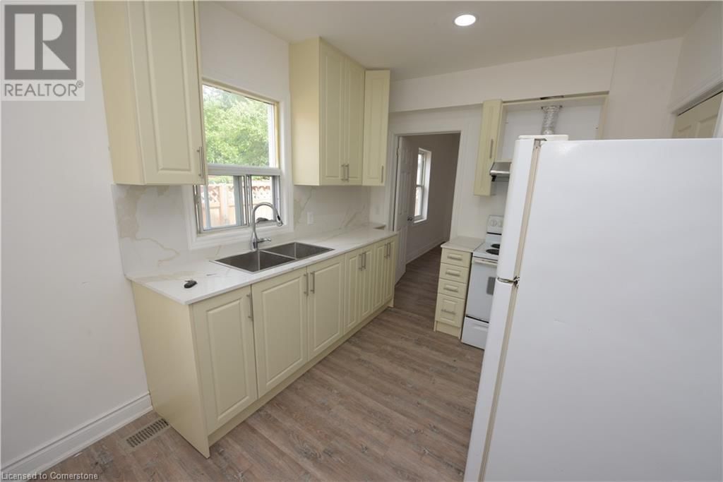 69 CEDAR STREET Image 28