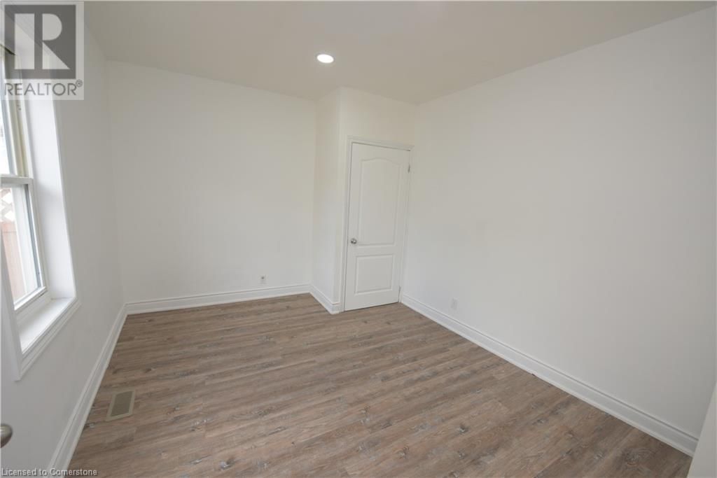 69 CEDAR STREET Image 31