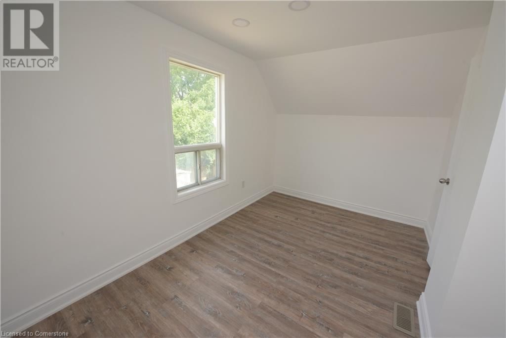 69 CEDAR STREET Image 33