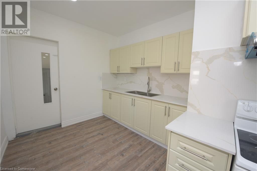 69 CEDAR STREET Image 7