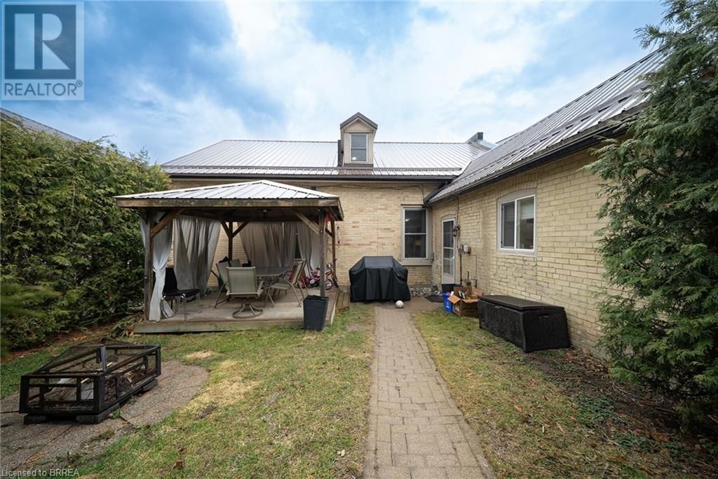 142 GRAND RIVER STREET NORTH Image 29