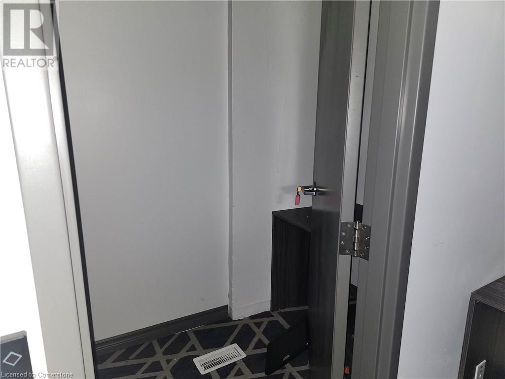 18 AINSLIE STREET SOUTH Image 11