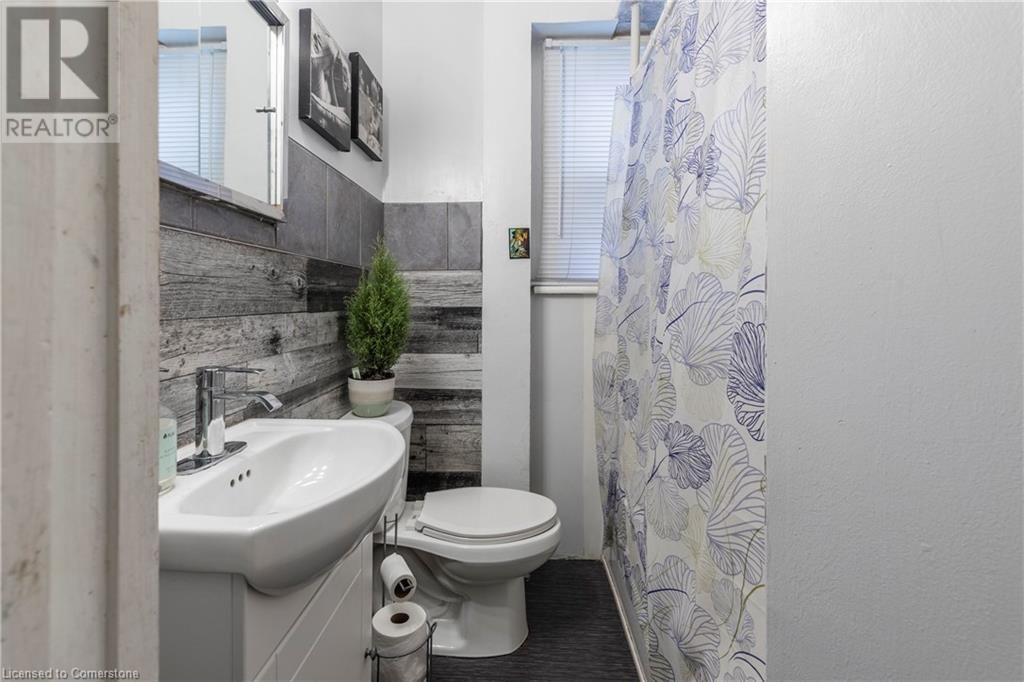402 DUNDURN STREET SOUTH Image 13