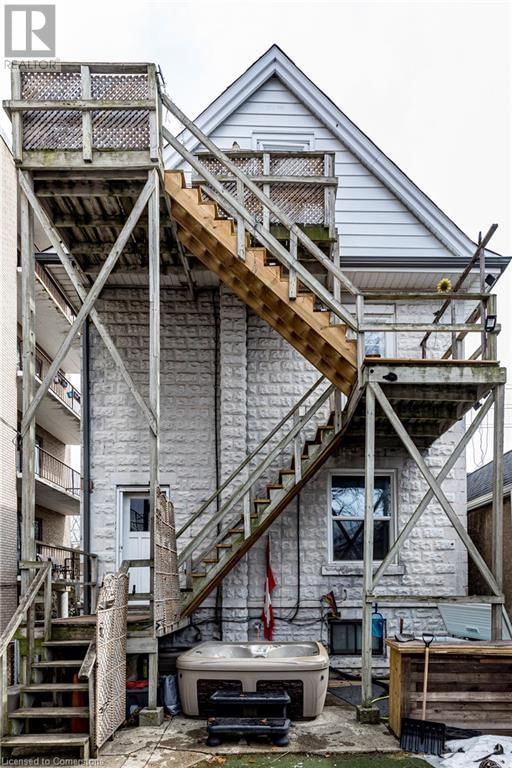 402 DUNDURN STREET SOUTH Image 32