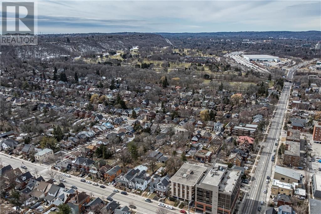 402 DUNDURN STREET SOUTH Image 43