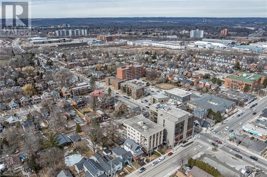 402 DUNDURN STREET SOUTH Image 45