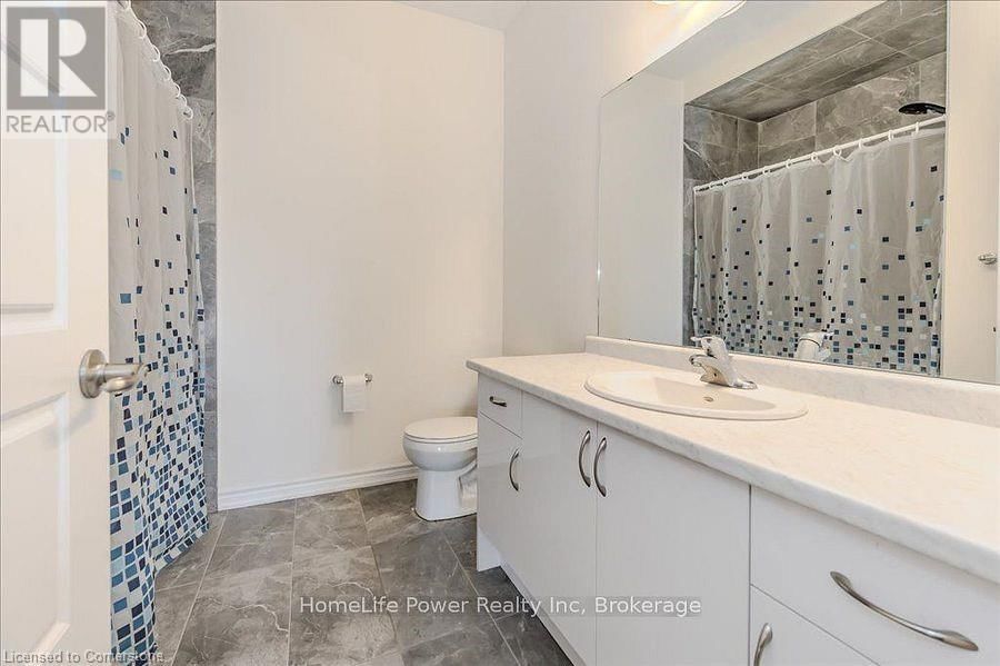 35 HITCHMAN STREET Image 38