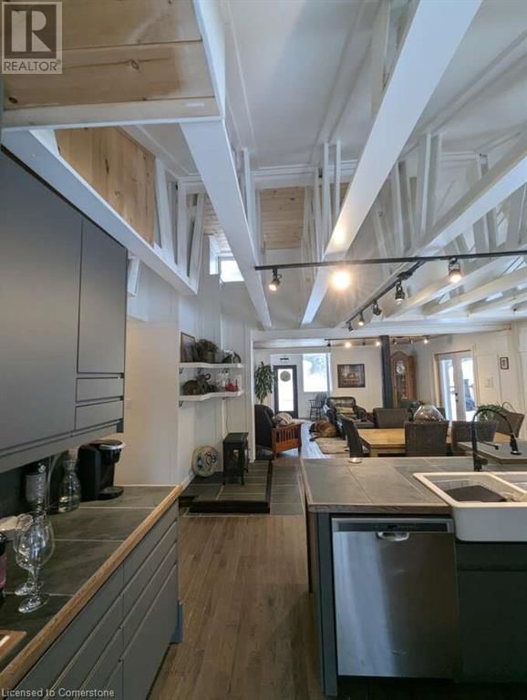 22 CAMP ROAD Image 28