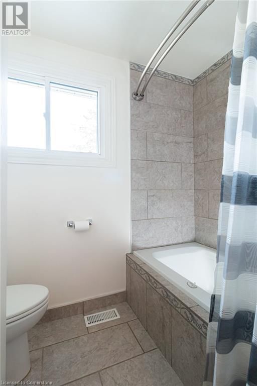 2126 GOLF CLUB ROAD Image 20