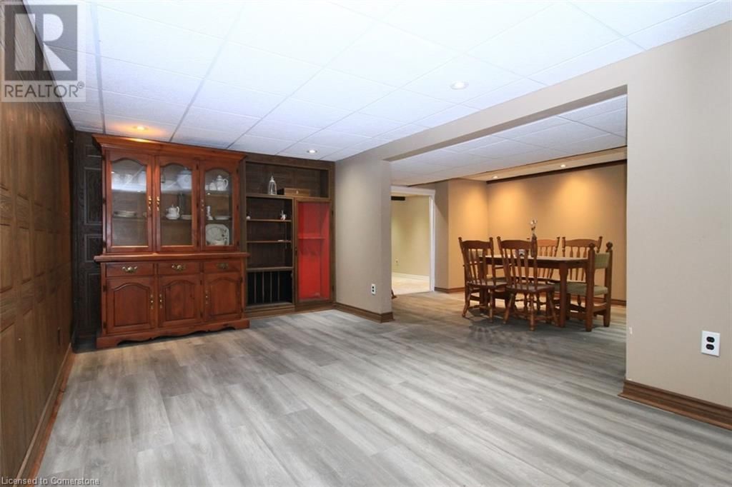 2126 GOLF CLUB ROAD Image 31