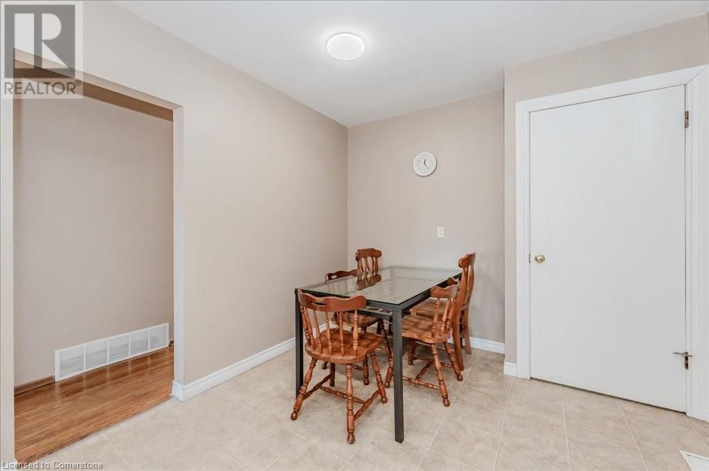 117 MARSHALL STREET Image 10