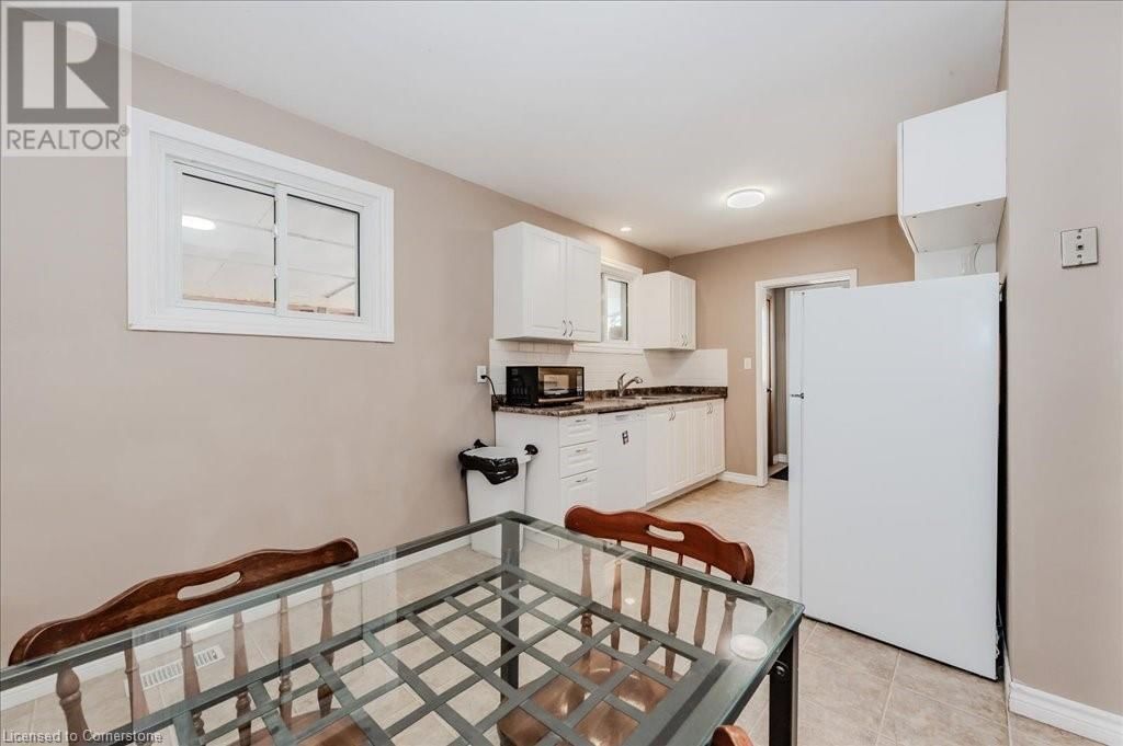 117 MARSHALL STREET Image 11