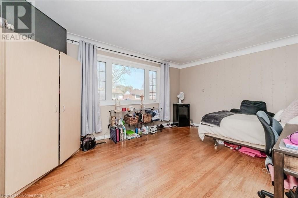 117 MARSHALL STREET Image 12