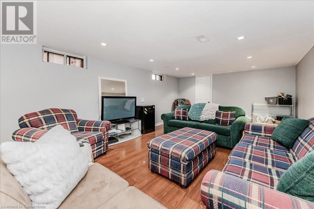 117 MARSHALL STREET Image 23