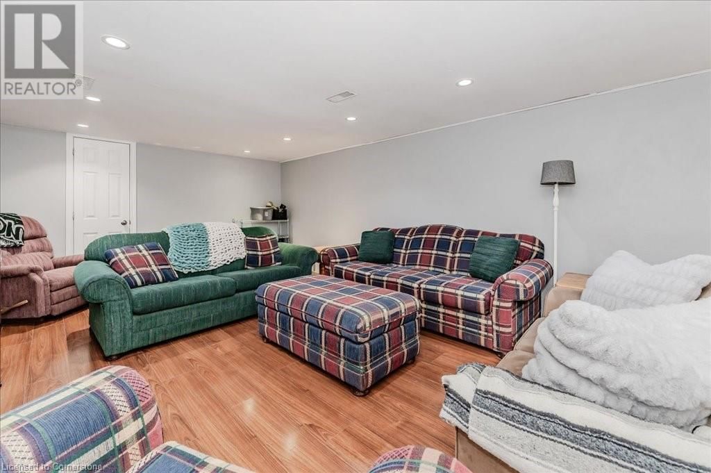 117 MARSHALL STREET Image 24