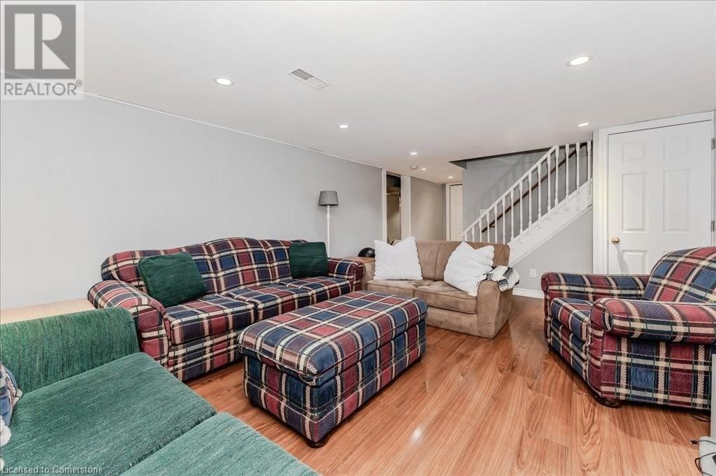 117 MARSHALL STREET Image 25
