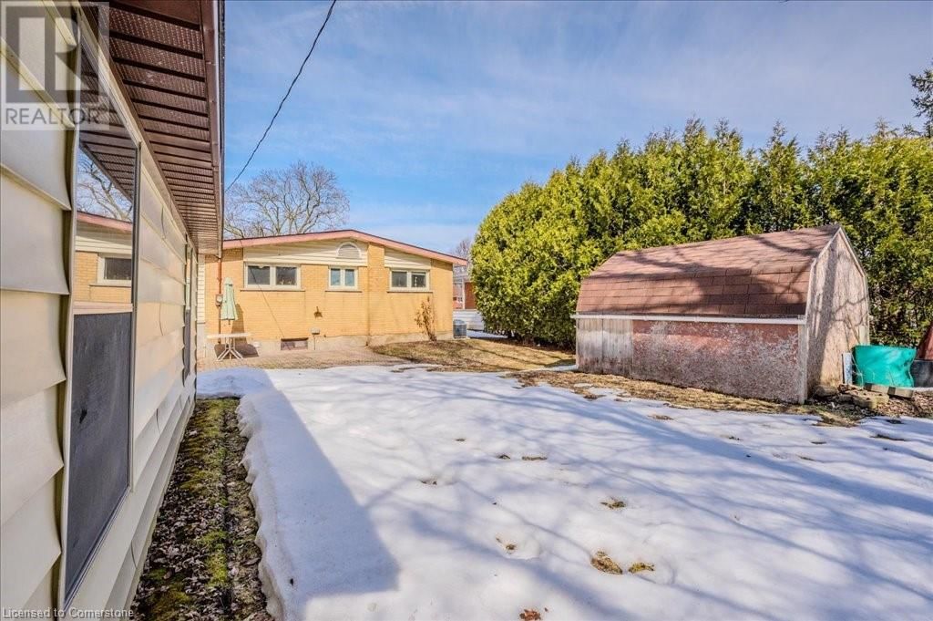 117 MARSHALL STREET Image 36