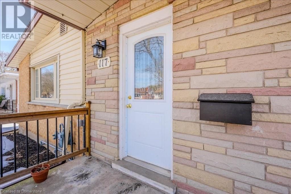 117 MARSHALL STREET Image 5
