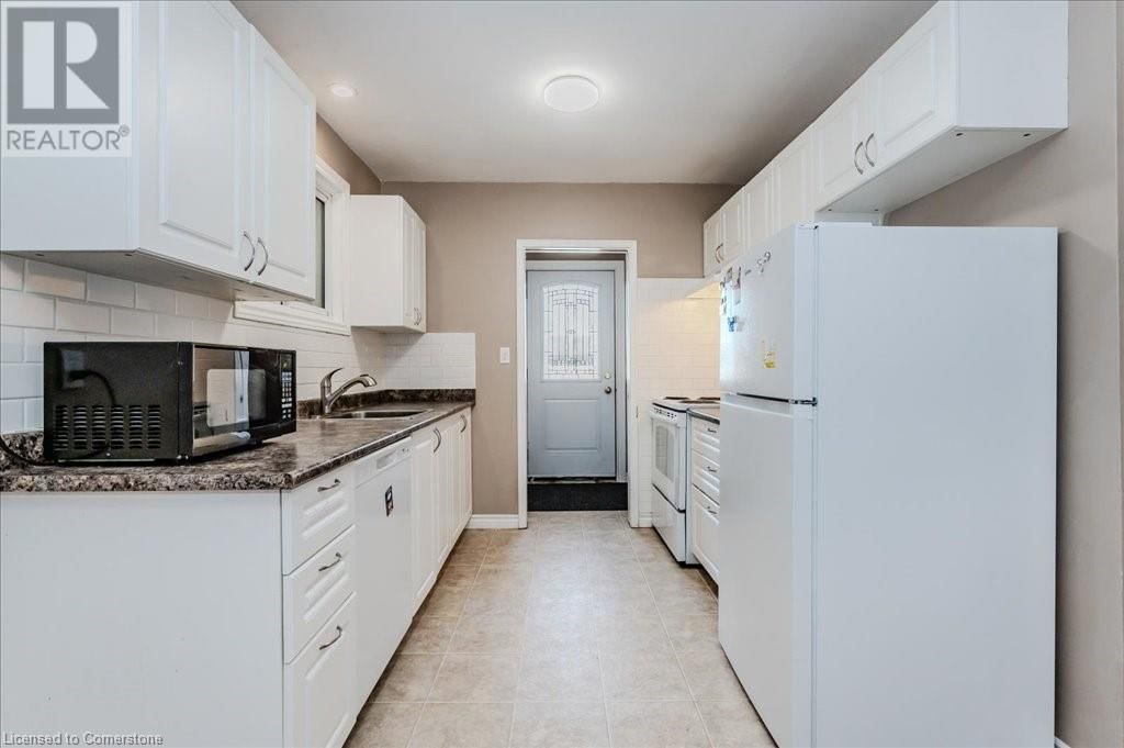 117 MARSHALL STREET Image 7