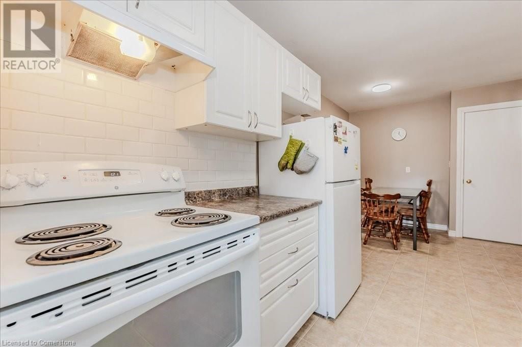 117 MARSHALL STREET Image 9