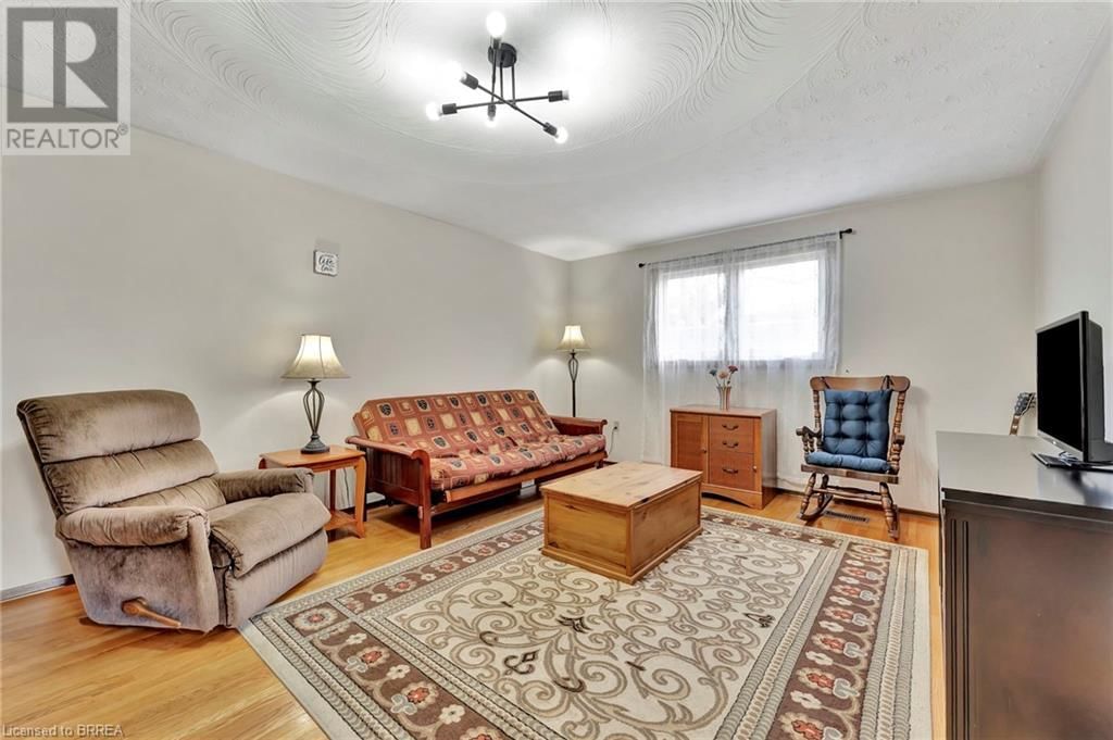 18 SPRUCEHILL DRIVE Image 19