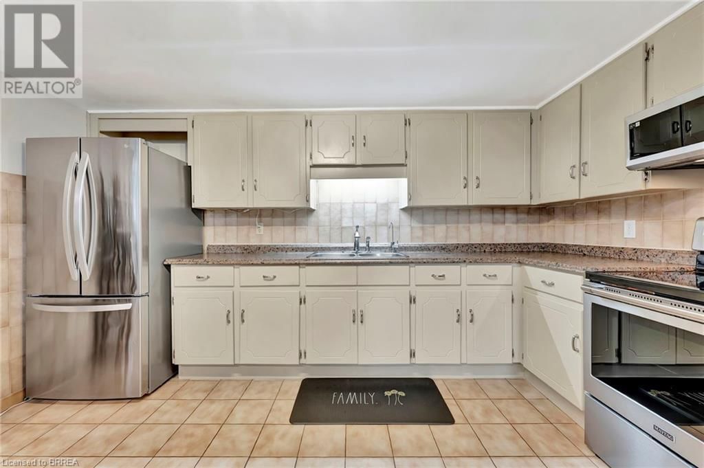 18 SPRUCEHILL DRIVE Image 27