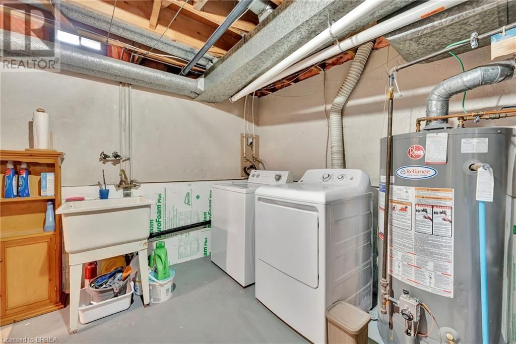 18 SPRUCEHILL DRIVE Image 33
