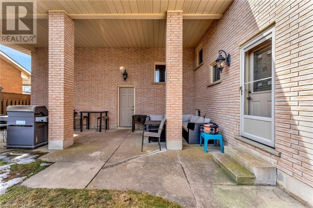 18 SPRUCEHILL DRIVE Image 36
