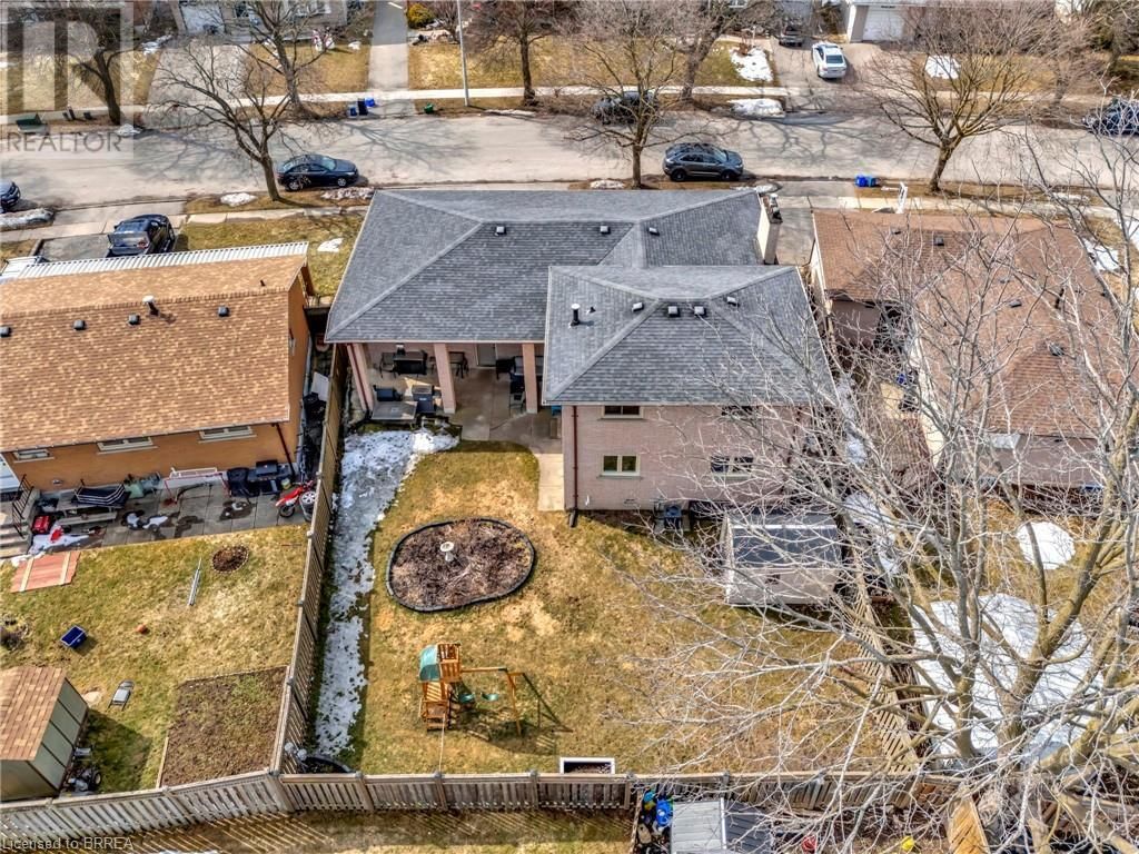18 SPRUCEHILL DRIVE Image 43