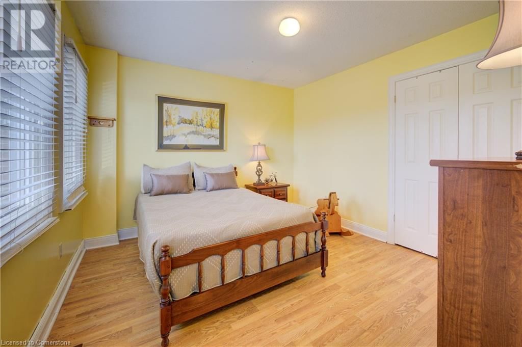 25 LYNNVALLEY CRESCENT Image 21