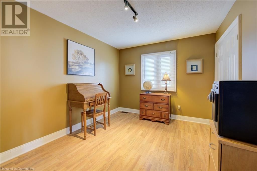 25 LYNNVALLEY CRESCENT Image 23