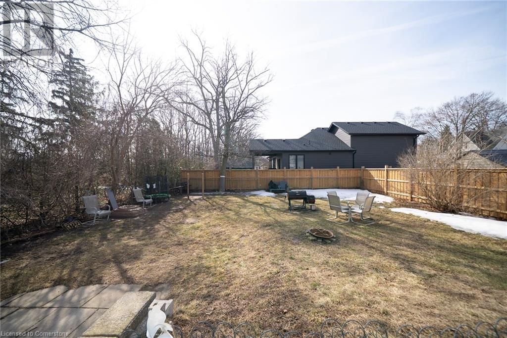 755 COLBORNE STREET EAST Image 10