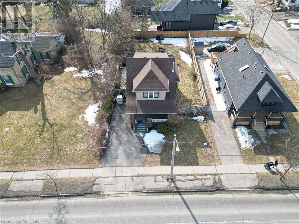 755 COLBORNE STREET EAST Image 2