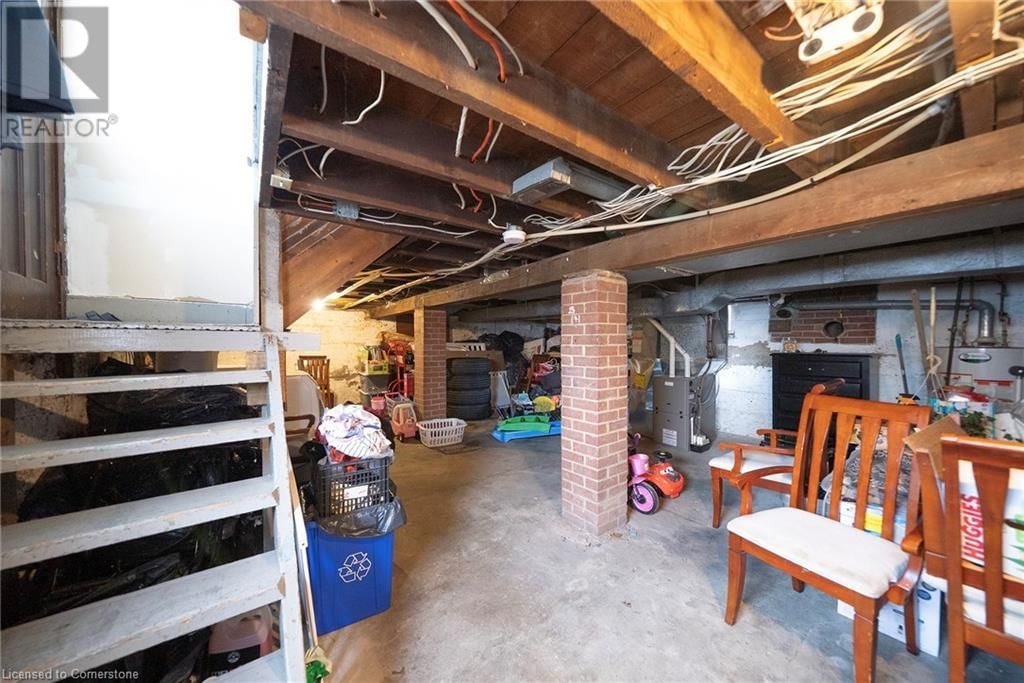 755 COLBORNE STREET EAST Image 21