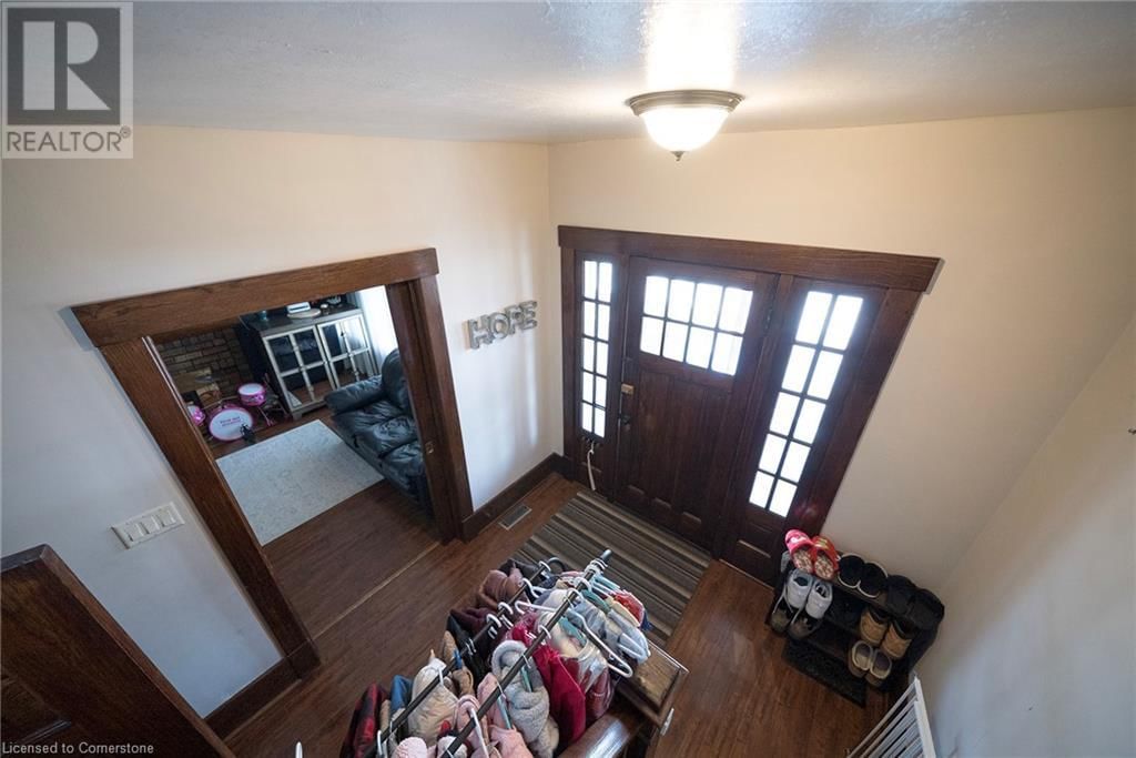 755 COLBORNE STREET EAST Image 5