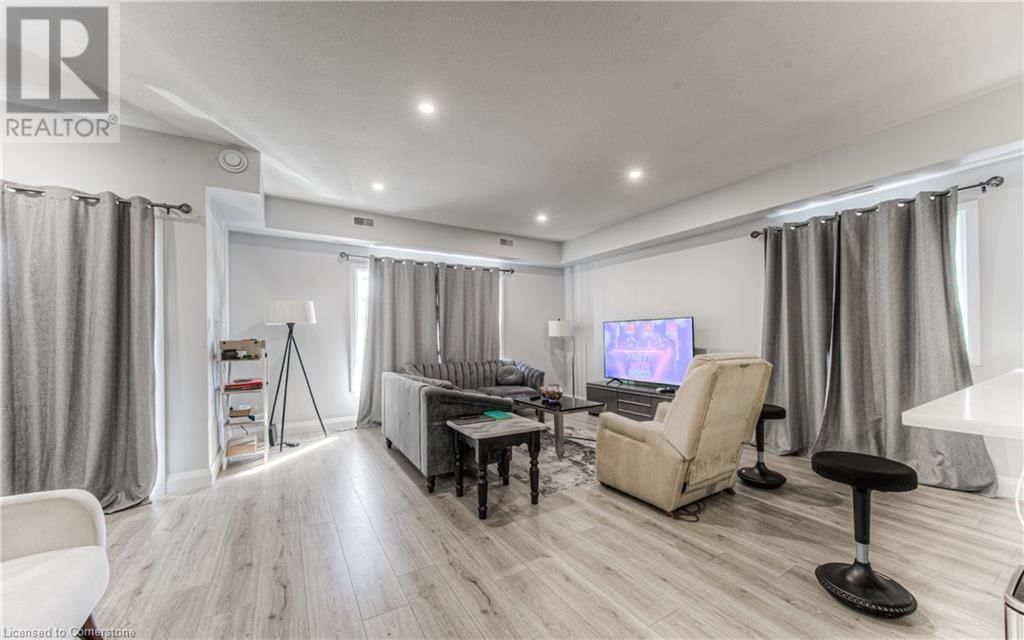 204 FIFTH AVENUE Image 20
