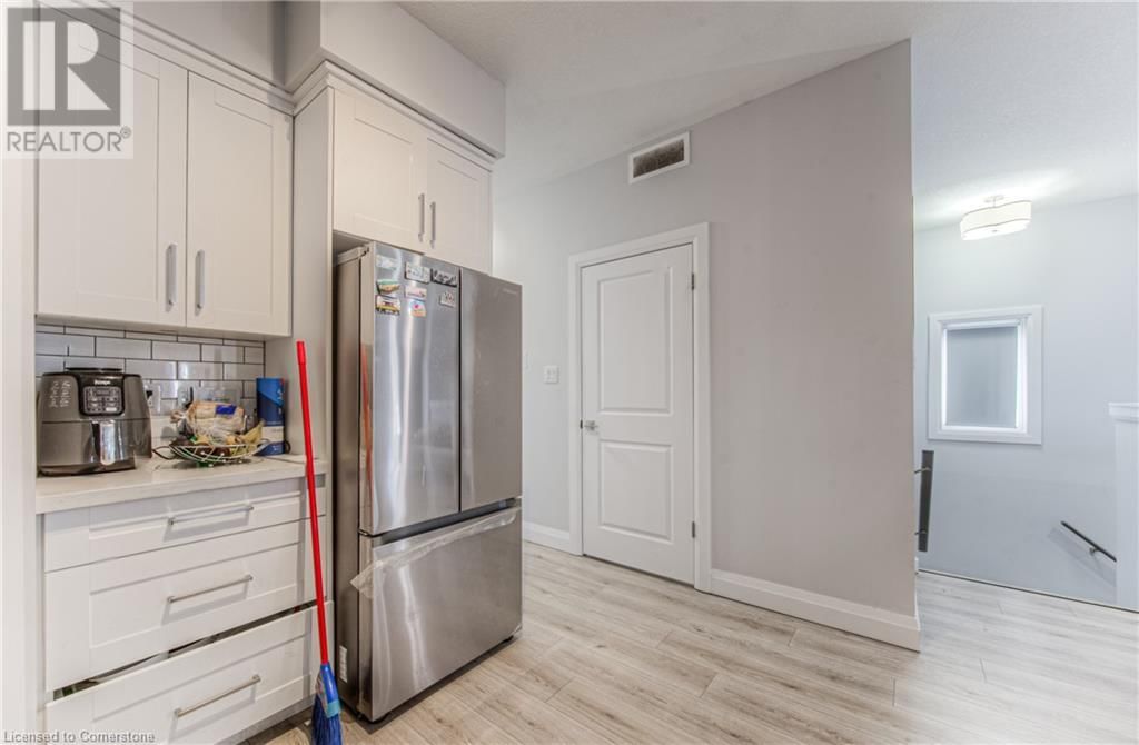 204 FIFTH AVENUE Image 28