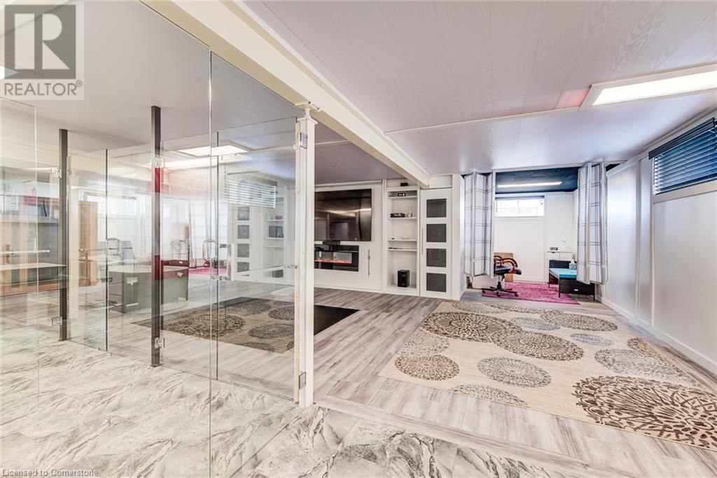 530 KROTZ STREET EAST Image 33