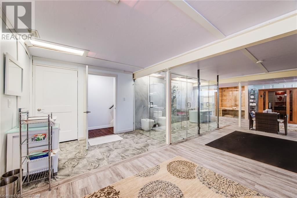 530 KROTZ STREET EAST Image 34
