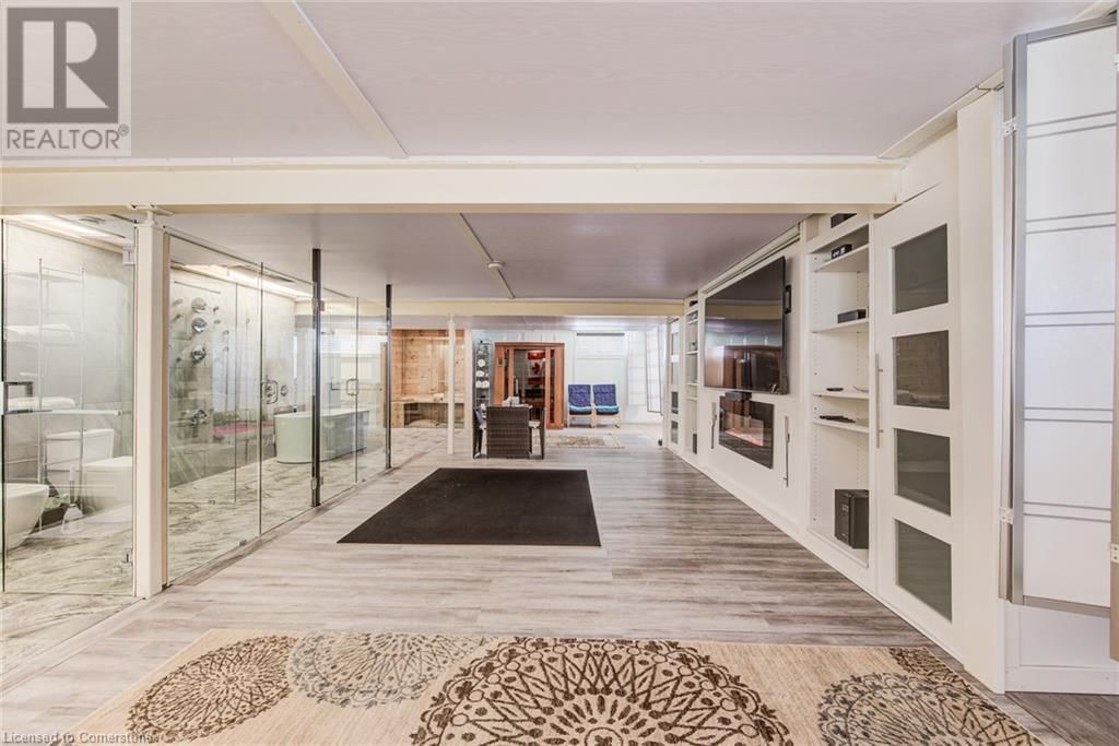 530 KROTZ STREET EAST Image 35