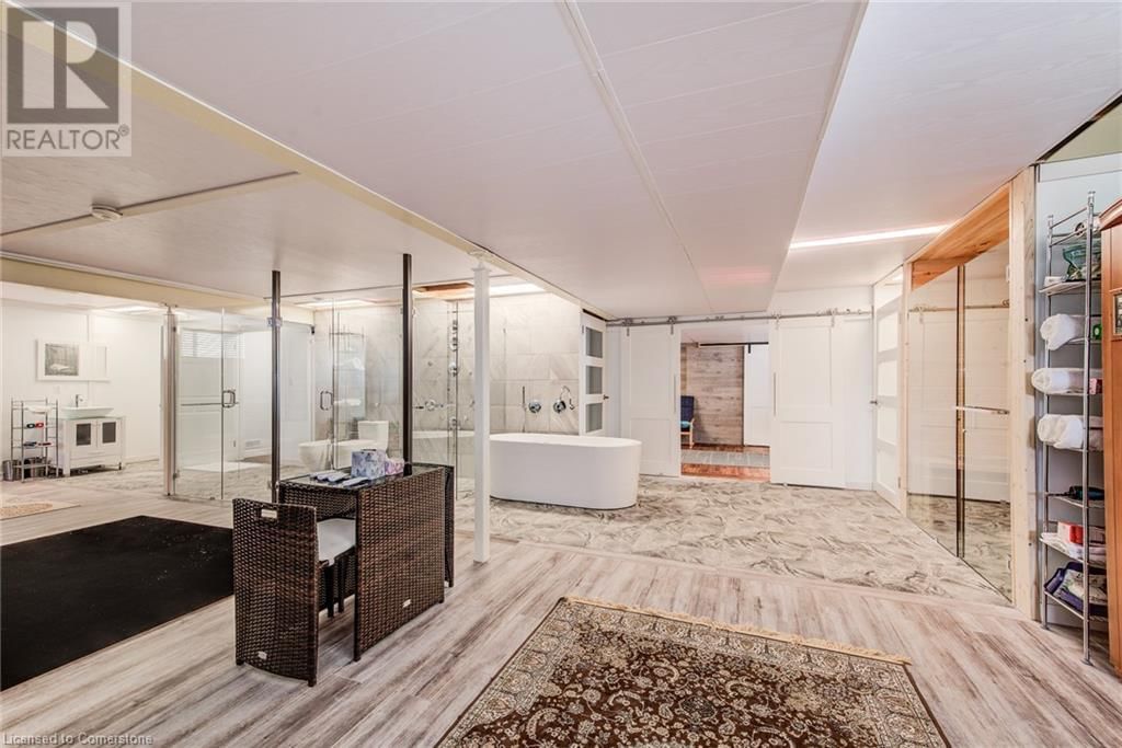 530 KROTZ STREET EAST Image 39
