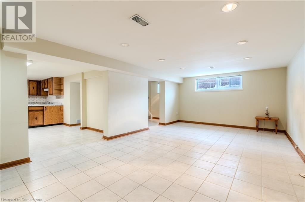 57 APTED AVENUE Image 38