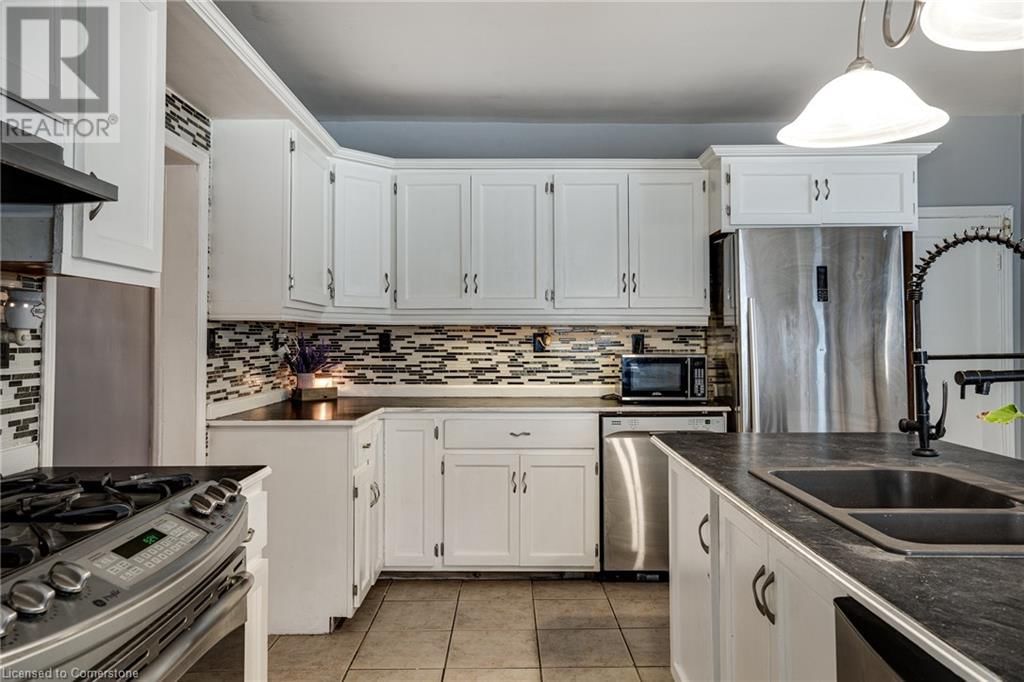 628 DUNN AVENUE Image 12