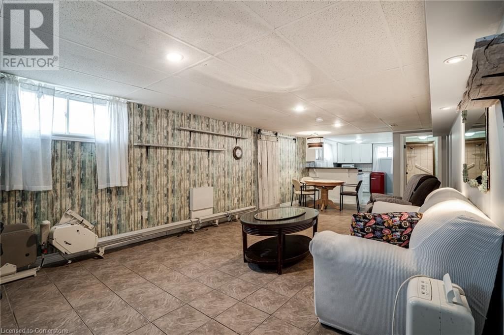 628 DUNN AVENUE Image 27