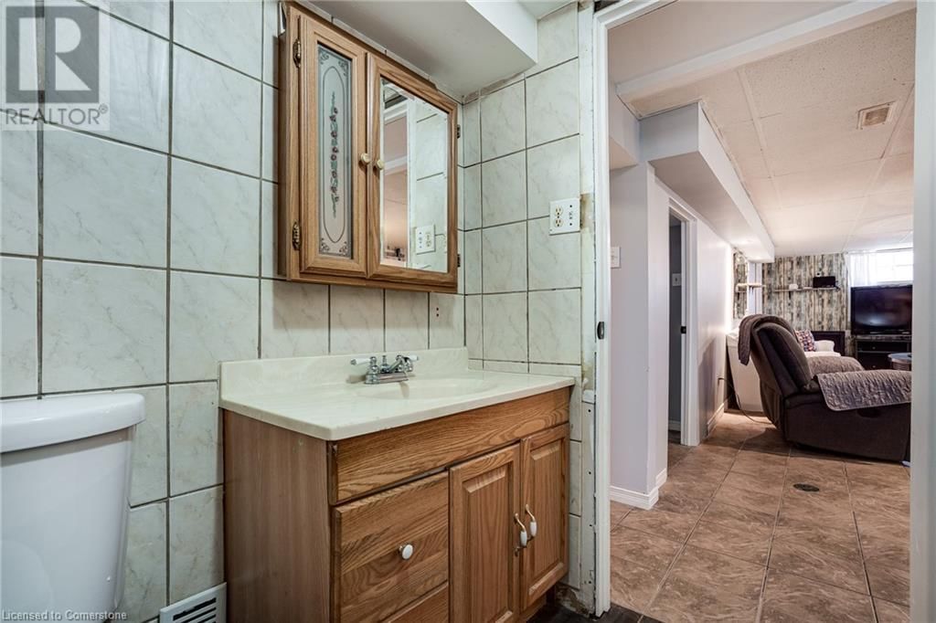 628 DUNN AVENUE Image 38