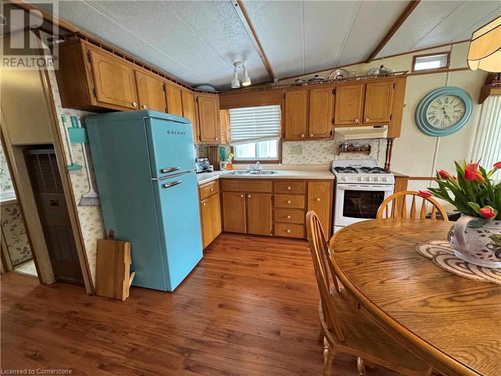 194 - 580 BEAVER CREEK ROAD Image 12