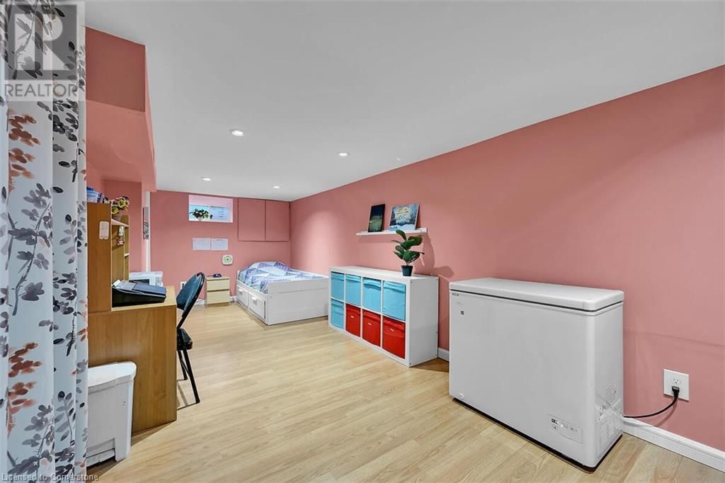 12 BROADVIEW AVENUE Image 13