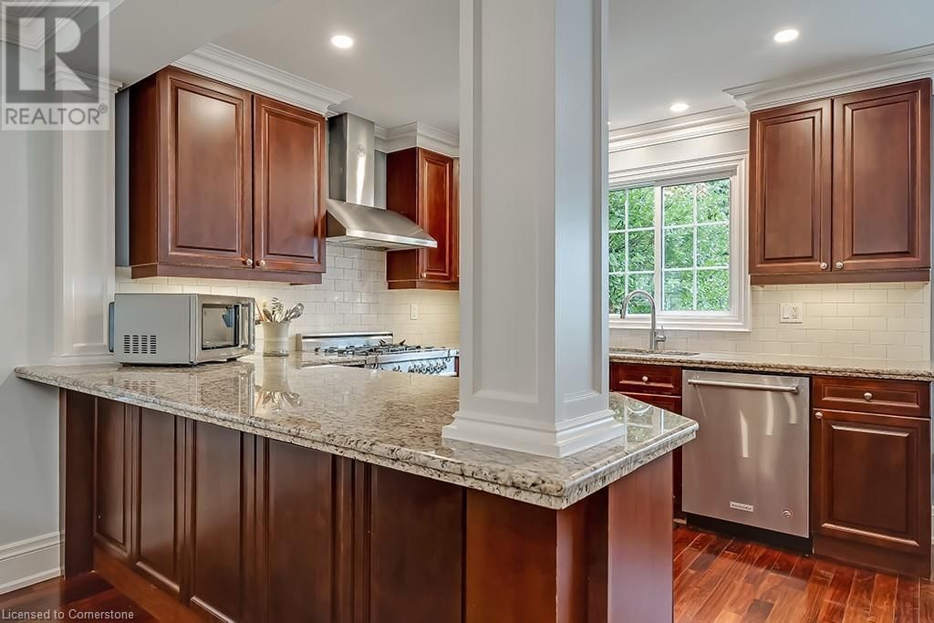2428 LAKESHORE ROAD Image 10